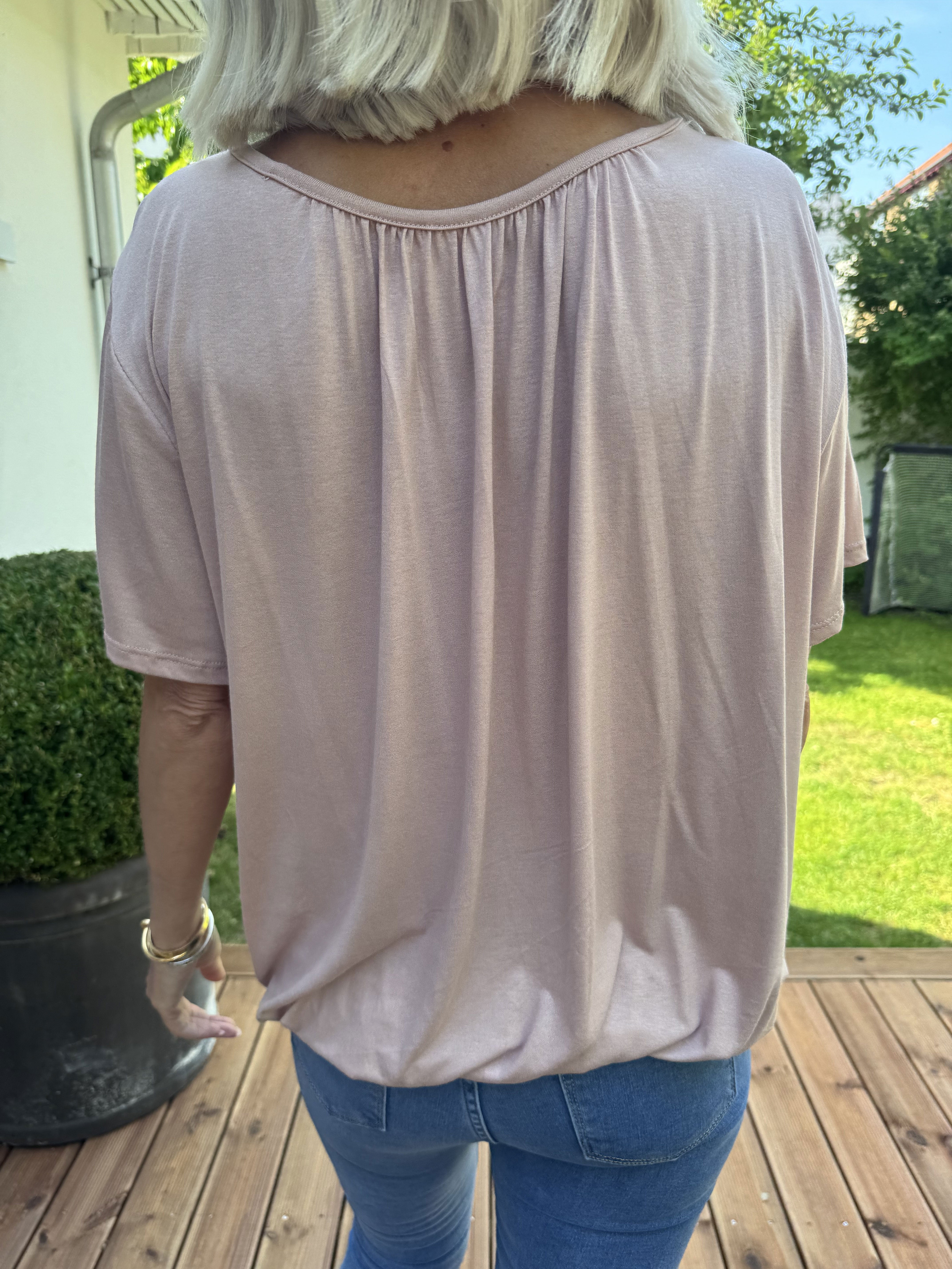 Miracle t-shirt - Basis t-shirt med elastik forneden (bestseller)